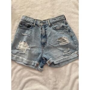 Aero high-rise distressed curvy mom short size 6